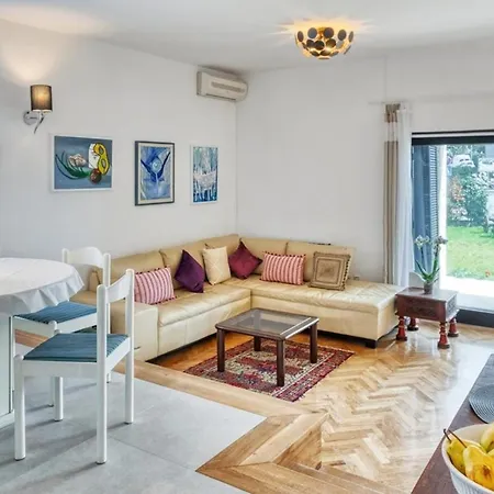 Fuer 10 Personen Ca 240 Qm In Pula, Istrien Istrische Riviera Holiday home