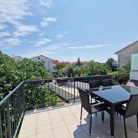 Fuer 10 Personen Ca 240 Qm In Pula, Istrien Istrische Riviera *